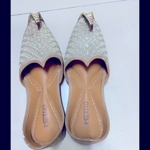 Men’s Mojidi - Used once
